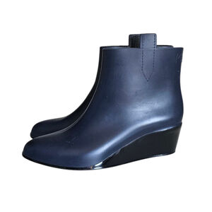 Kartell Sofia Navy Wedge Ankle Rain Boots 9